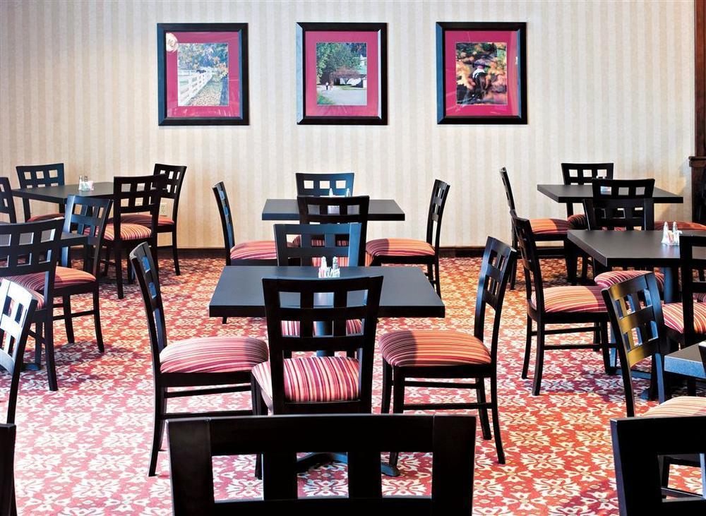 Quality Inn Lexington -Horse Park Restaurante foto